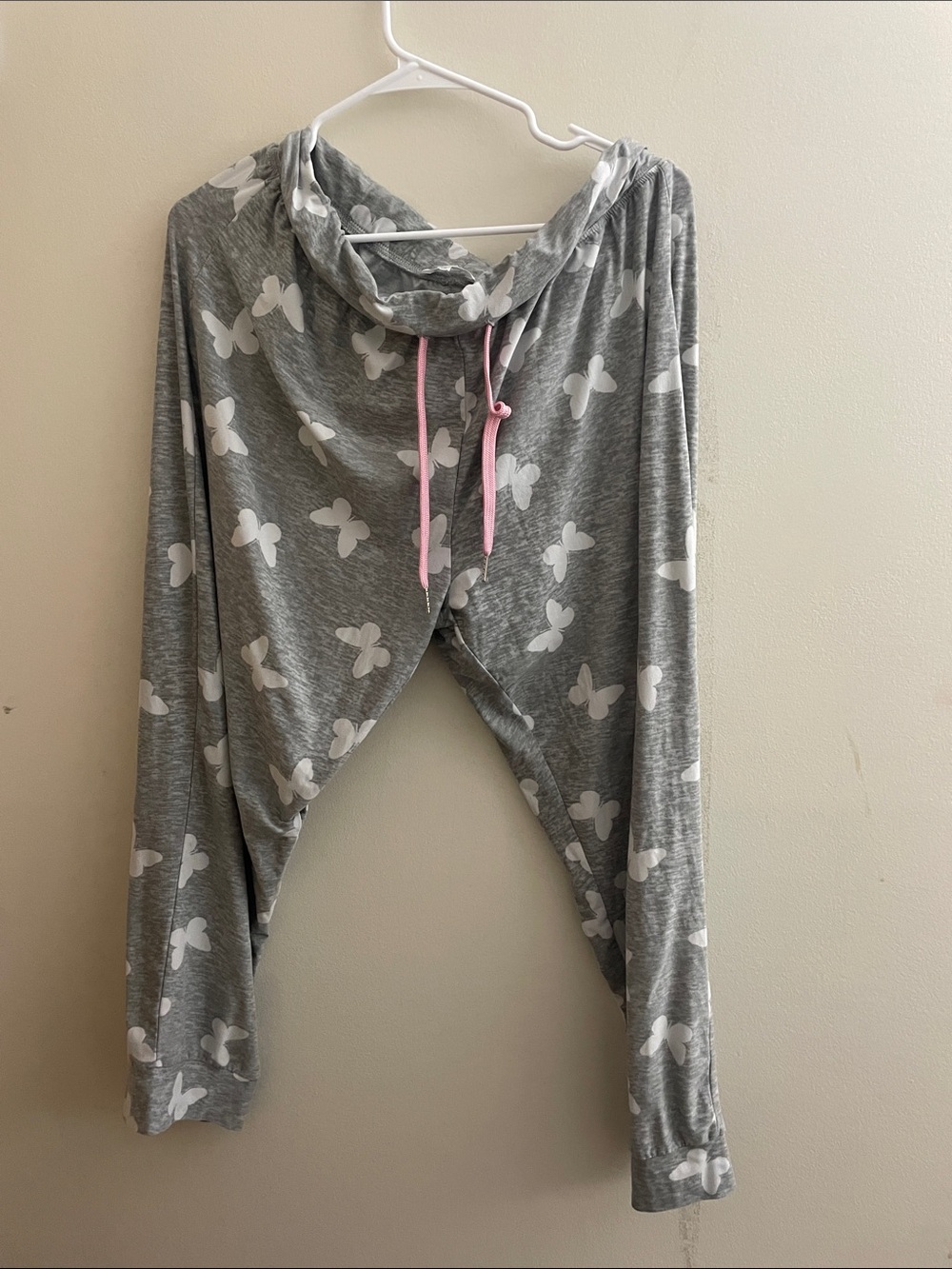Grey Butterfly-Print Lounge Pajama Pants with Pink Drawstring